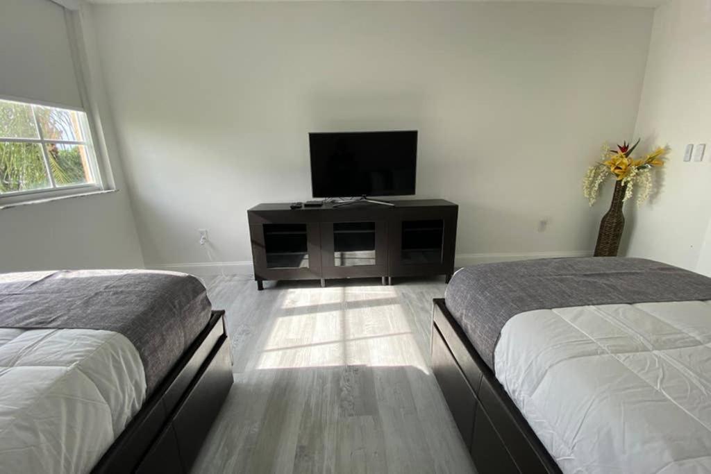 Yacht Club At Aventura 2 Bed 2 Bath Luxurius Cozy Brand New 2020 Apartment Екстериор снимка